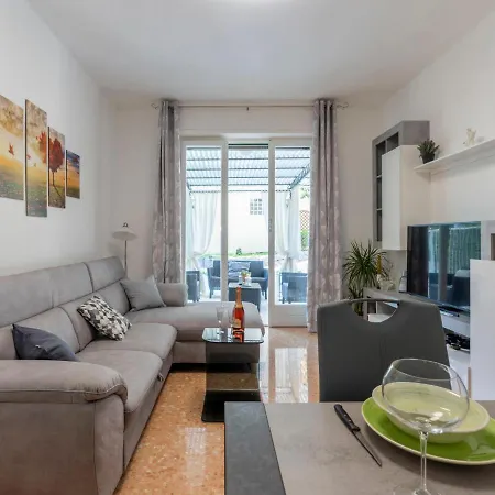 Giardino Al Mare By Interhome Sanremo