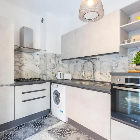 Daire Giardino Al Mare By Interhome Sanremo