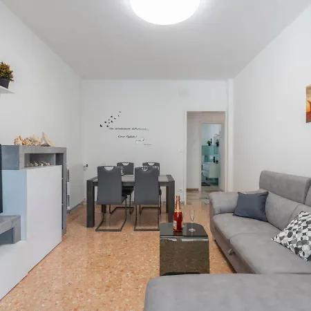 Giardino Al Mare By Interhome Daire *